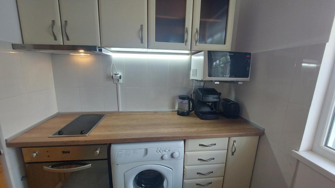 3 Rooms Apartment, Top Center, 1St Floor, Aubg, Free Parking, Pc I5 Ssd, 3 Led Tvs 200 Channels, Wifi, Terrace, Easy-Late Check-In, Stay Before Greece Blagoevgrad Exteriör bild