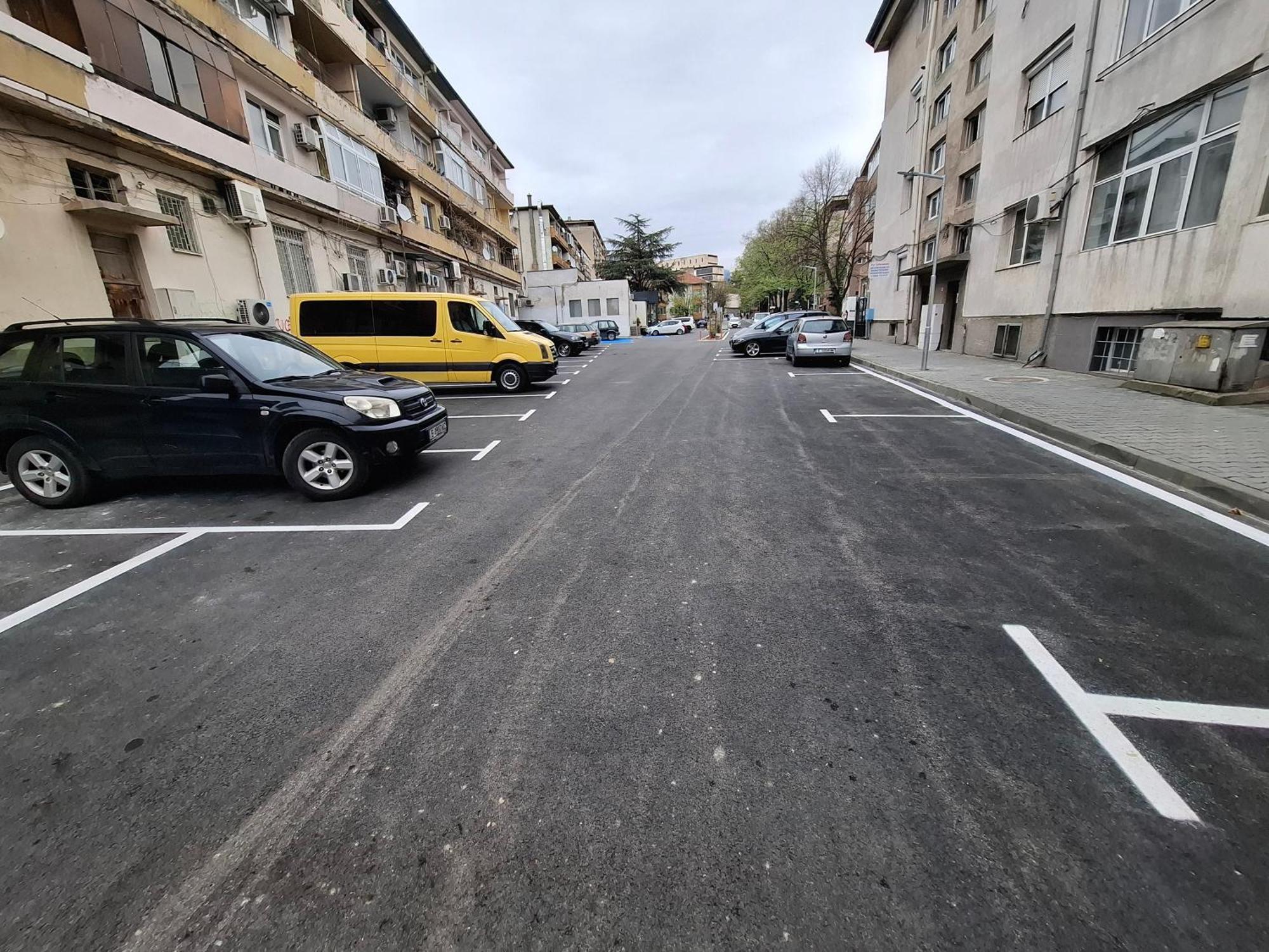 3 Rooms Apartment, Top Center, 1St Floor, Aubg, Free Parking, Pc I5 Ssd, 3 Led Tvs 200 Channels, Wifi, Terrace, Easy-Late Check-In, Stay Before Greece Blagoevgrad Exteriör bild